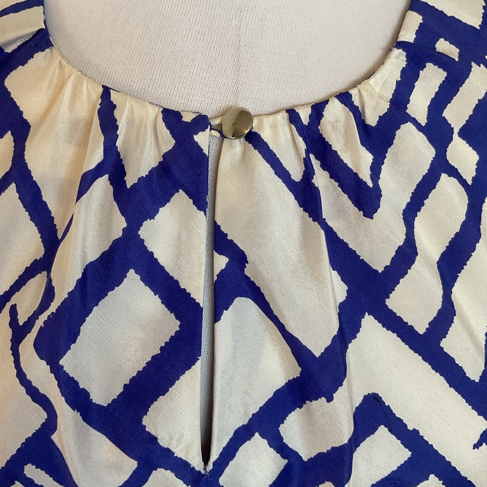 Banana Republic 100% Silk Puff Sleeve Top Geometric Print Small Office Chic - Picture 4 of 6